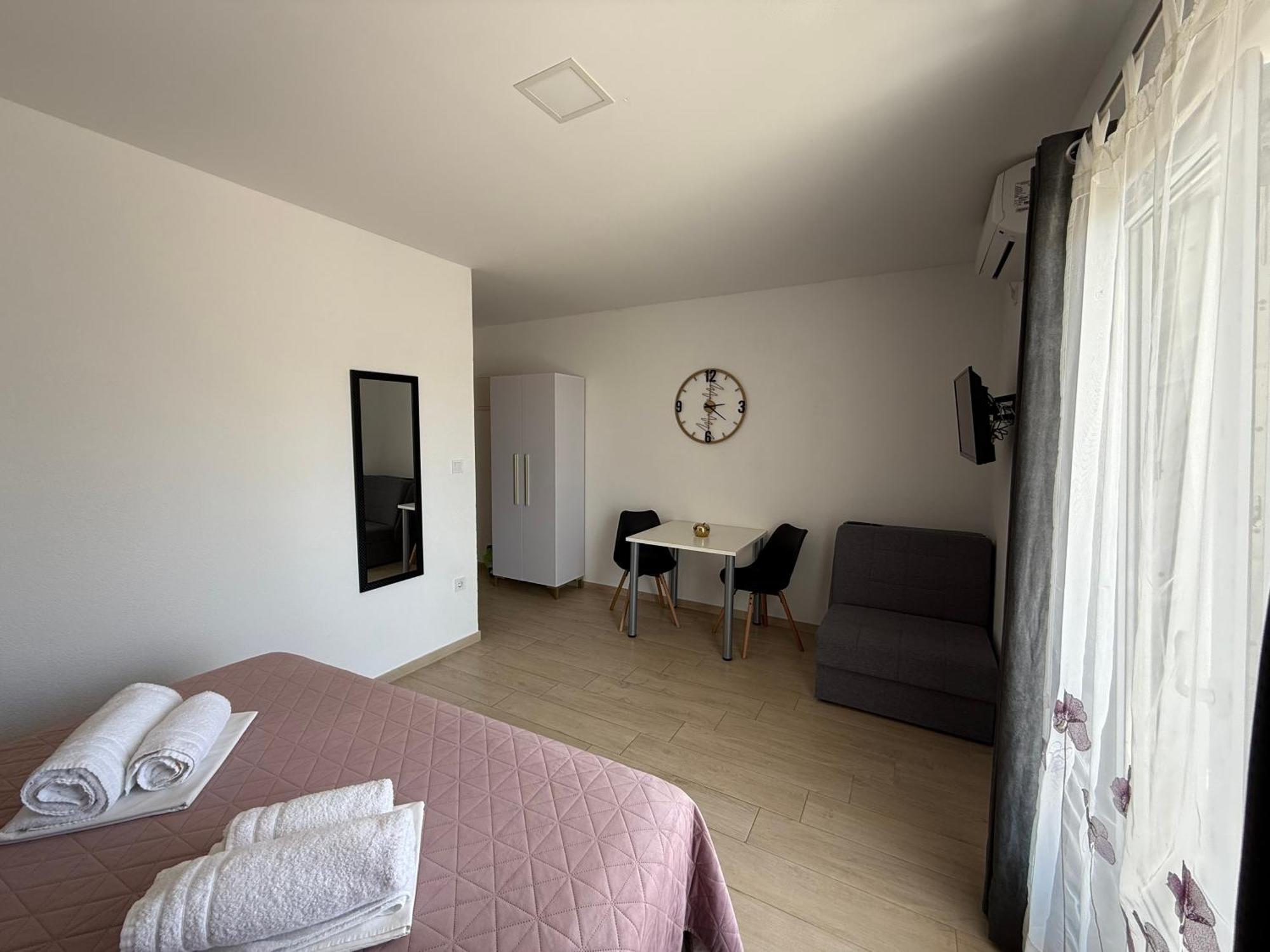 Apartments Matic Baška Voda Oda fotoğraf